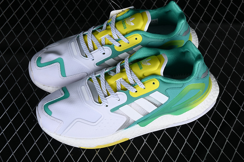 Adidas Day Jogger Boost Cloud White/Green/Yellow 3