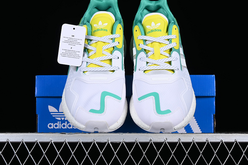 Adidas Day Jogger Boost Cloud White/Green/Yellow 25