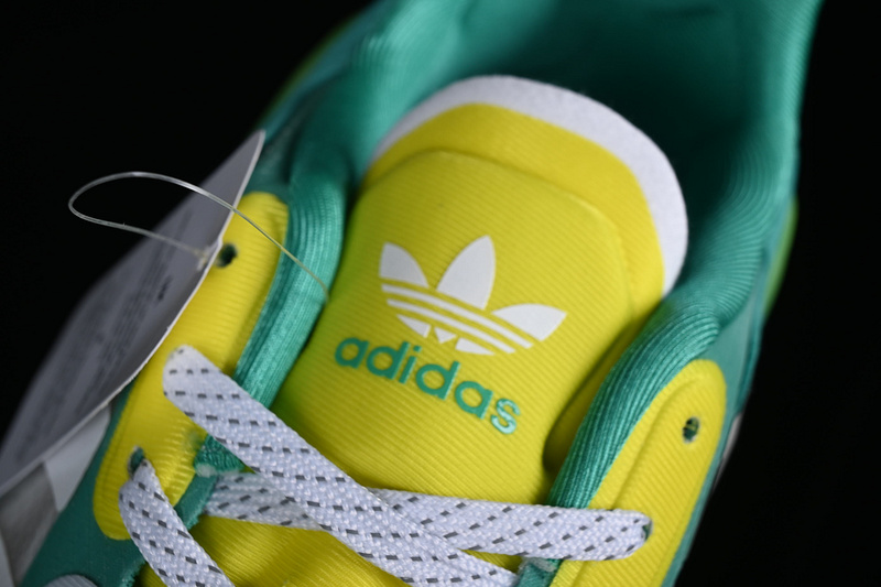 Adidas Day Jogger Boost Cloud White/Green/Yellow 29