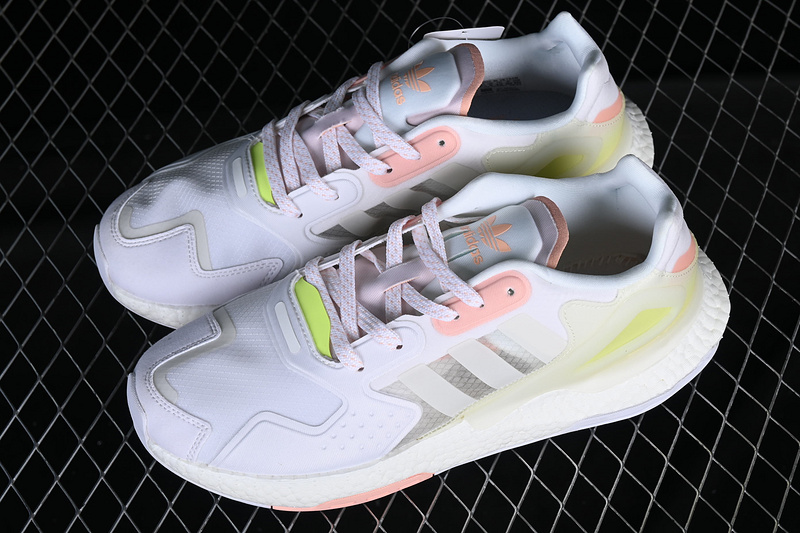 Adidas Day Jogger Boost Cloud White/Cloud White/Glow Pink 27