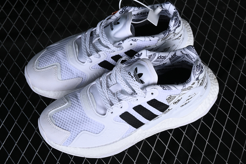 Adidas Day Jogger Boost Black/White 27