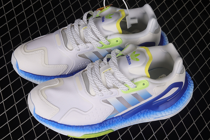 Day Jogger 2020 Boost White/Polar Blue/White 29