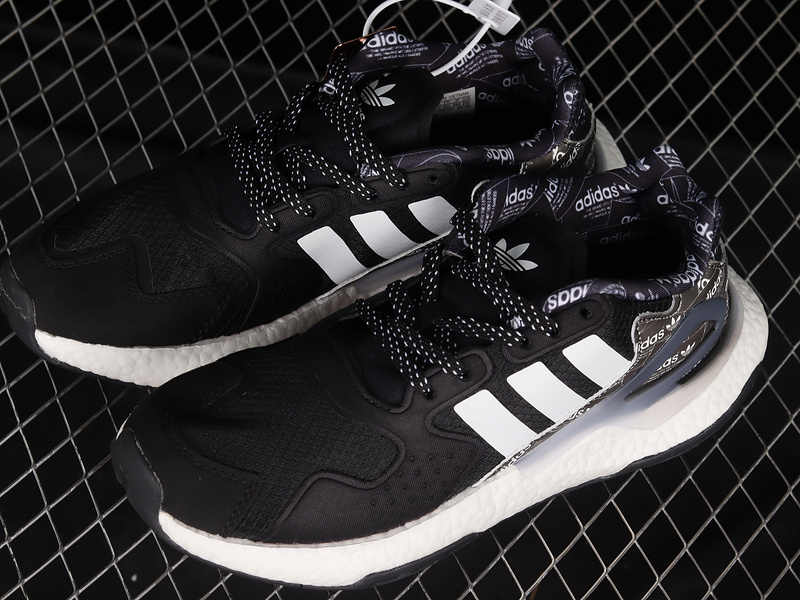 Day Jogger Boost Shoes Core Black/White/Navy 3