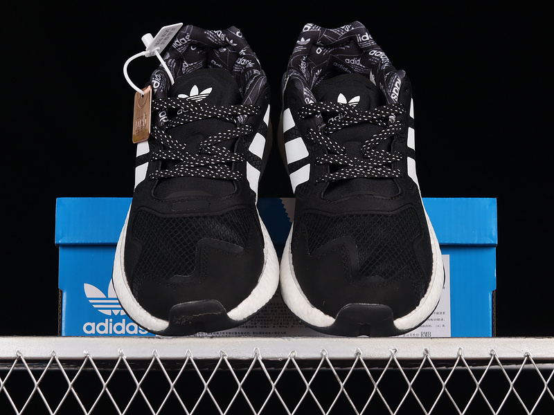 Day Jogger Boost Shoes Core Black/White/Navy 17