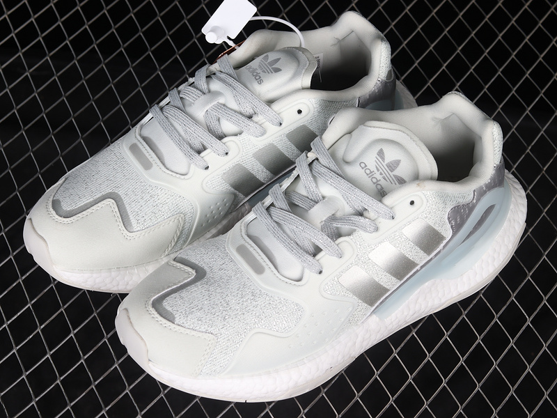 Day Jogger 2020 Boost Cloud White/Silver/Cloud White 3