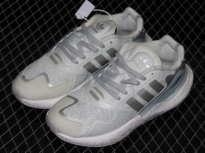 Day Jogger 2020 Boost Cloud White/Silver/Cloud White 5