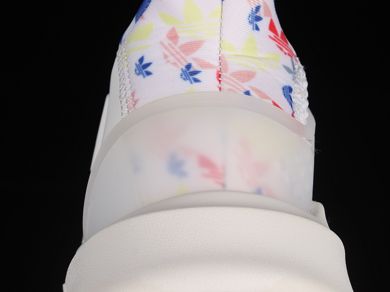 Eqt Bask Adv Shoes Cloud White/Cloud White/Multi-Color 27