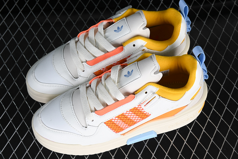 Forum Mod Low White/Yellow/Orange/Blue 19