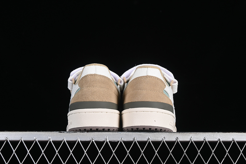 Forum 84 Low Core White/Wonder White/Magic Beige 31