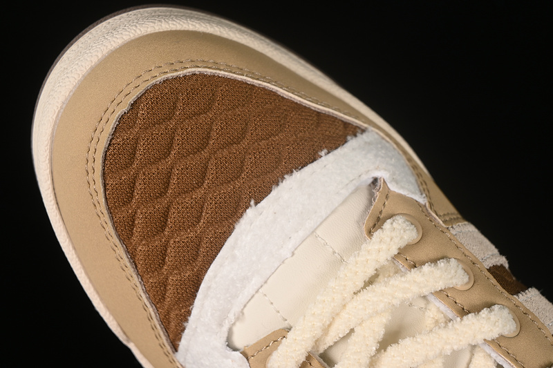 Wmns Forum 84 Low Snowflakes Acorns Wild Brown/Off White/Linen Khaki 29