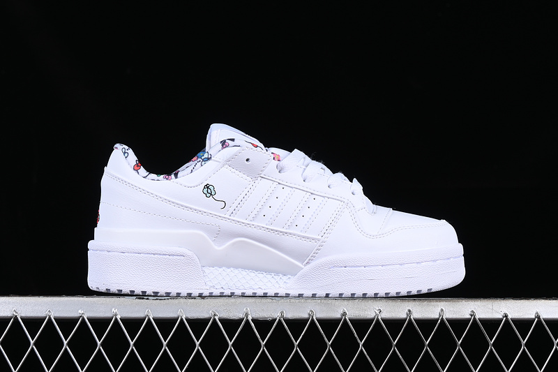 Forum 84 Low White/Red/Green 23