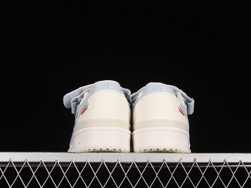 Forum 84 Low Shoes Blue/Cloud White/Navy 7