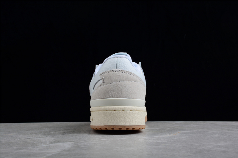 Forum 84 Low Adv White Gum Chalk White/Cloud White/Cloud White 27