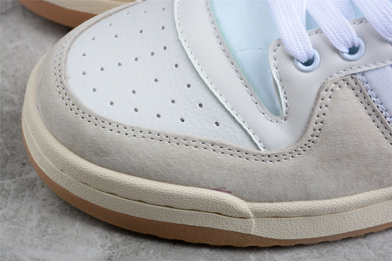 Forum 84 Low Adv White Gum Chalk White/Cloud White/Cloud White 29