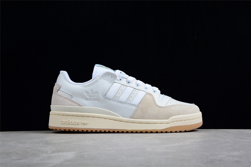 Forum 84 Low Adv White Gum Chalk White/Cloud White/Cloud White 33