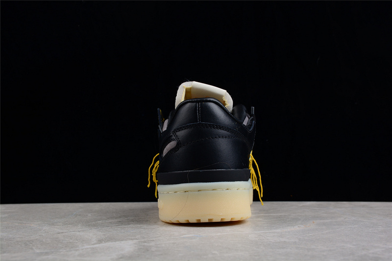 Forum 84 Low Premium Black/Black/Easy Yellow 3