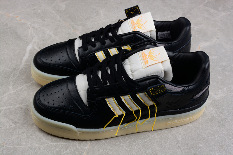 Forum 84 Low Premium Black/Black/Easy Yellow 27