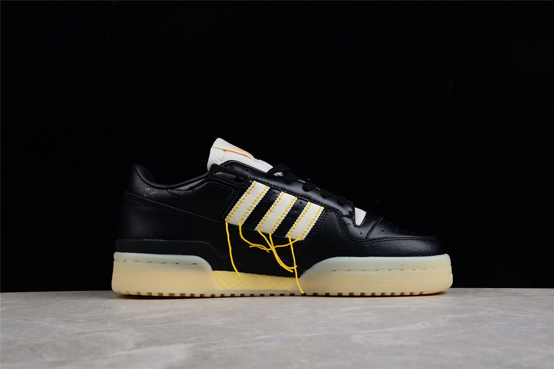 Forum 84 Low Premium Black/Black/Easy Yellow 33