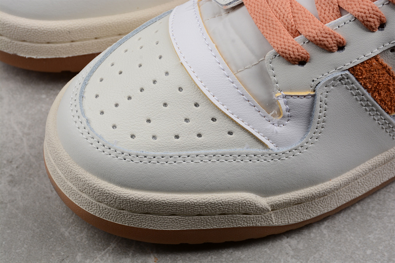 Forum 84 Low Cloud White/Orange/Cream White 7