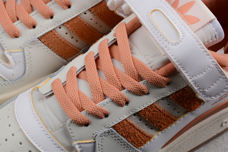 Forum 84 Low Cloud White/Orange/Cream White 13