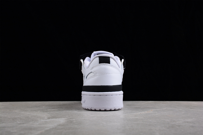 Forum 84 Low Shoes Footwear White/Footwear White/Core Black 11