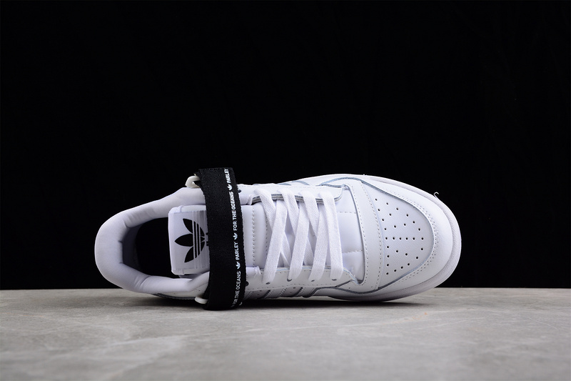 Forum 84 Low Shoes Footwear White/Footwear White/Core Black 31