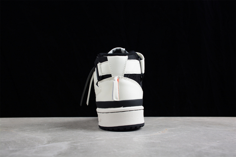 Forum Mid Recycled Cloud White/Cloud White/Core Black 31