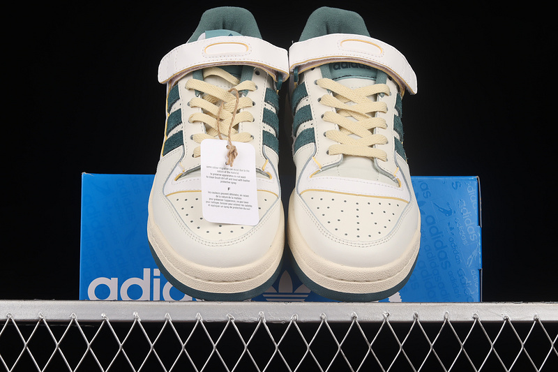 Forum 84 Low Og Shoes Cloud White/Noble Green/Cloud White 19