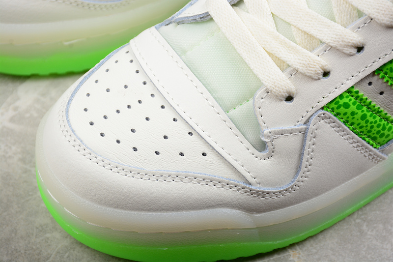 Forum 84 Low Shoes Cloud White/Cloud White/Fluorescent Green 11