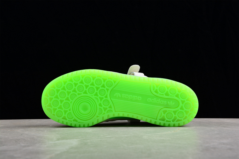 Forum 84 Low Shoes Cloud White/Cloud White/Fluorescent Green 25