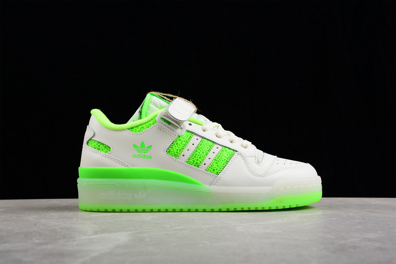 Forum 84 Low Shoes Cloud White/Cloud White/Fluorescent Green 29