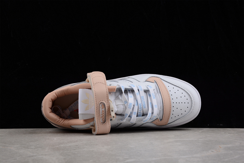 Forum 84 Low Cloud White/Pink/Cloud White 33