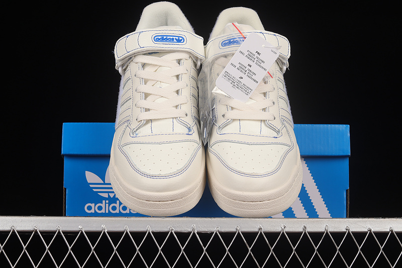 Forum 84 Low Cloud White/Off White/Blue 9