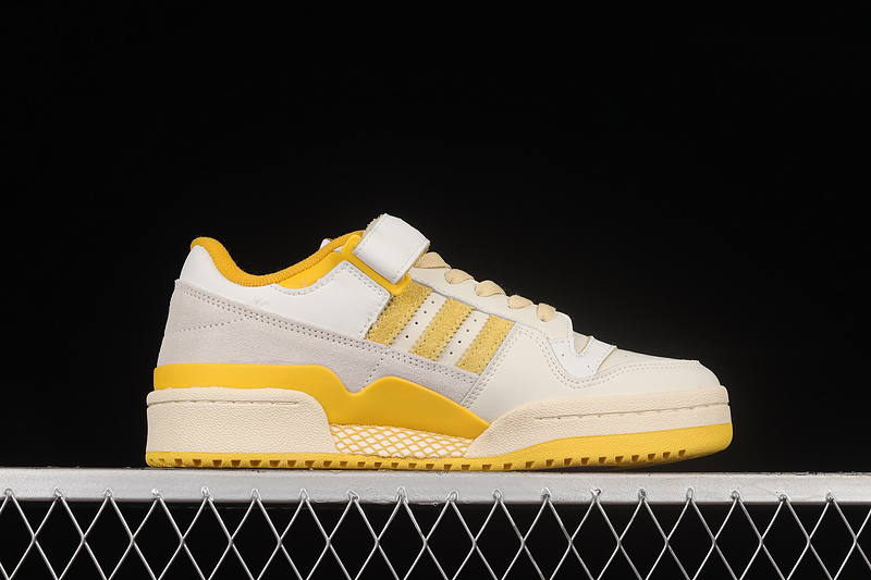 Forum 84 Low White/White/Yellow 19