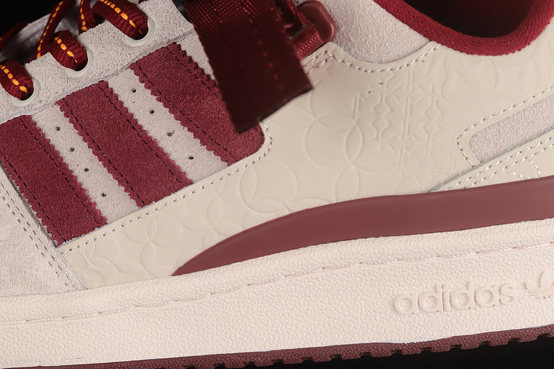 Forum 84 Low Chalk White/Core Burgundy 3