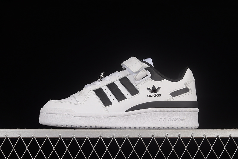 Forum 84 Low White/Black/White 7