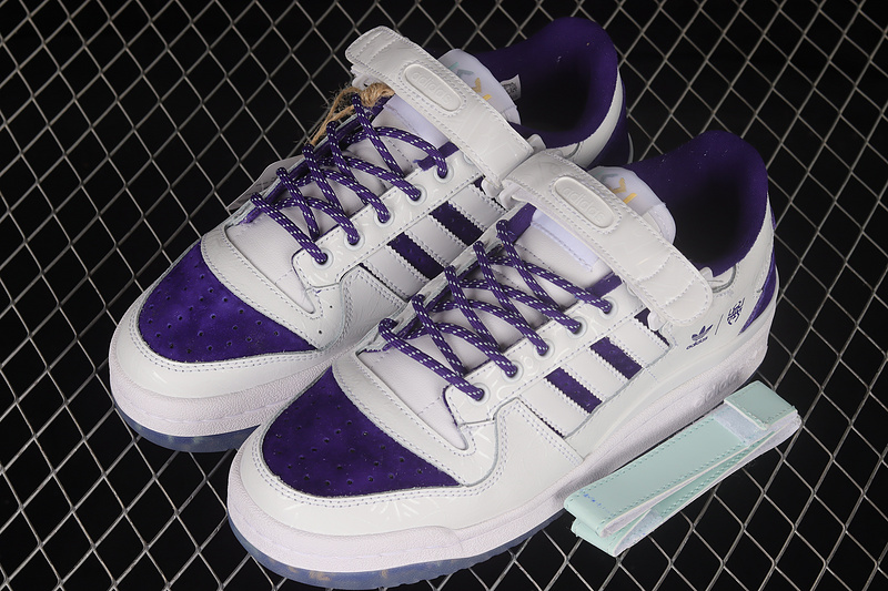 Donovan Mitchell X Forum Low Cloud White/Collegiate Purple/Halo Mint 7