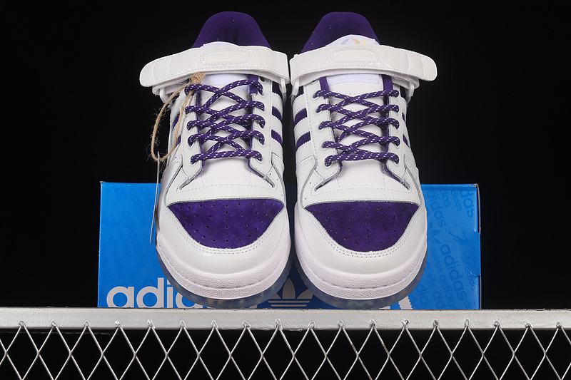 Donovan Mitchell X Forum Low Cloud White/Collegiate Purple/Halo Mint 21