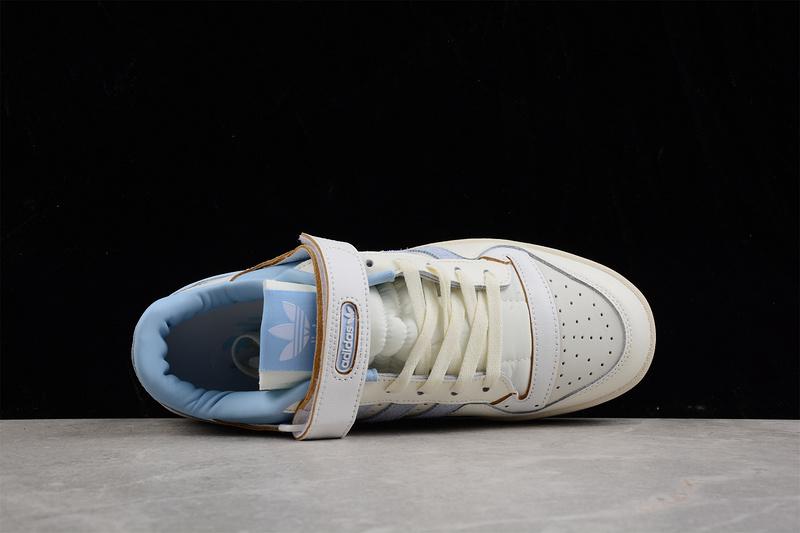 Forum 84 Low Carolina Blue/White/Carolina Blue 15