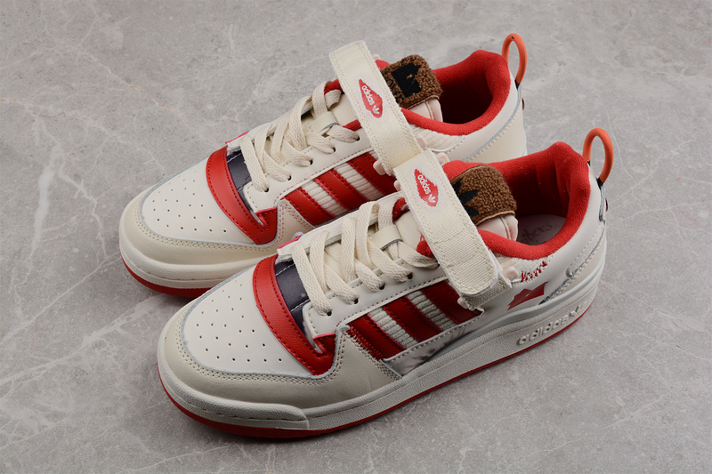 Home Alone X Forum 84 Low White/Red/White 11