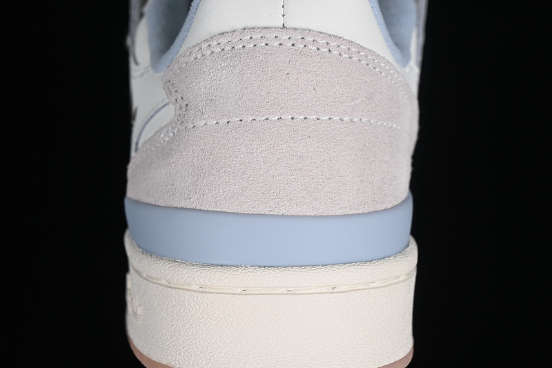 Forum 84 Low Cloud White/Wonder Blue/Cream White 9