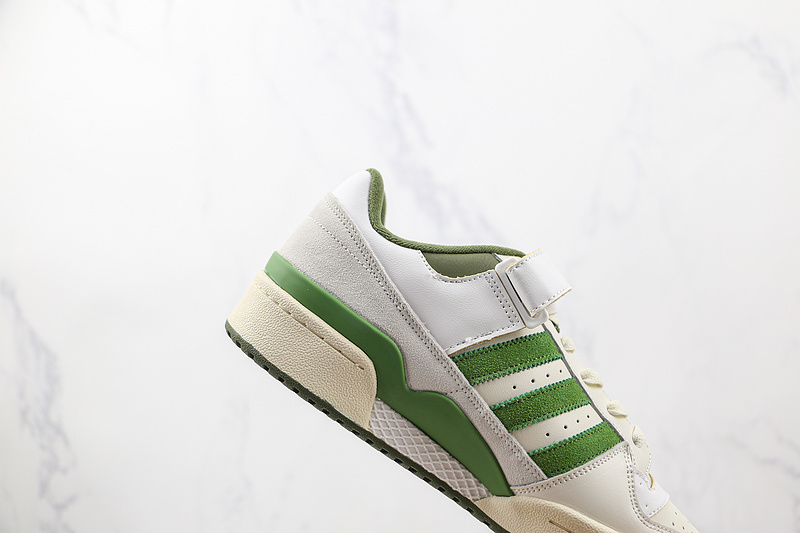 Forum 84 Low Cloud White/Wild Pine/Crew Green 3