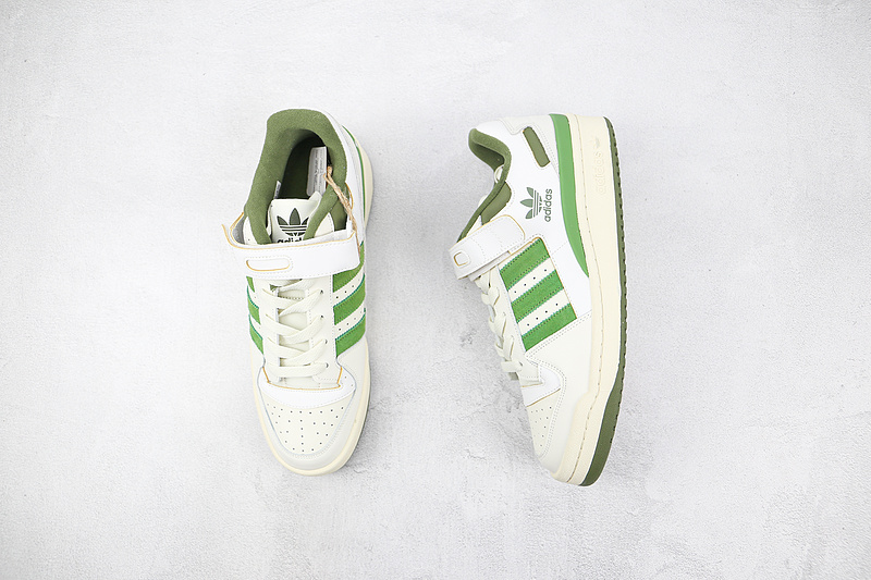 Forum 84 Low Cloud White/Wild Pine/Crew Green 13