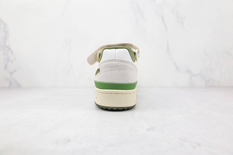 Forum 84 Low Cloud White/Wild Pine/Crew Green 15