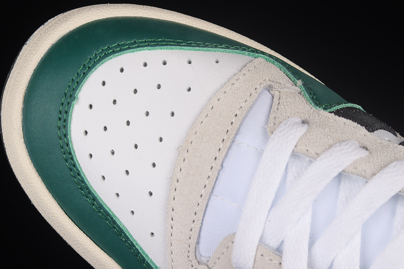 Forum 84 Low Cloud White/Green/Black 29