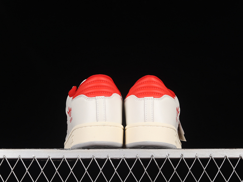 Forum 84 Low Shoes Off White/Pink Glow-Vivid Red 27