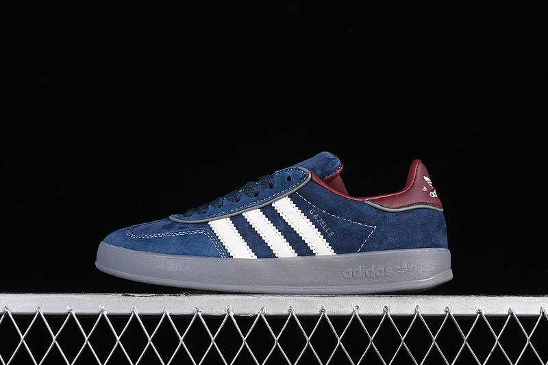 Originals Gazelle Indoor Crew Navy/Gold Metallic/Off White 21