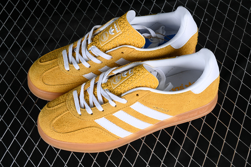 Adidas Gazelle Indoor Orange Peel/Cloud White/Gold Metallic 19