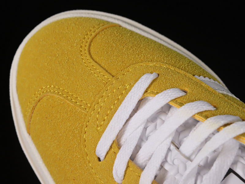 Wmns Gazelle Bold Almost Yellow/Cloud White/Legend Ink 19