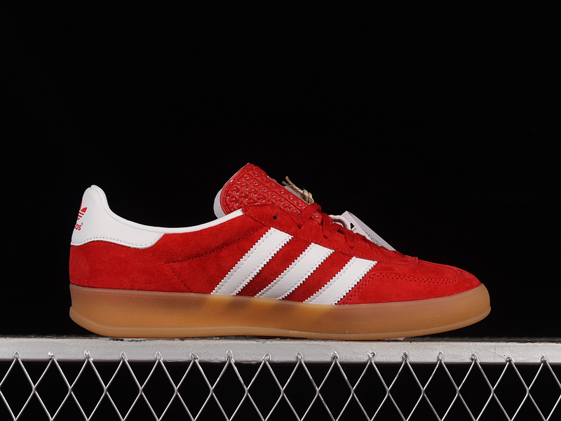 Gazelle Indoor Scarlet/Cloud White/Scarlet 3